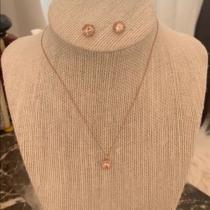 Necklace and earrings real rose gold.